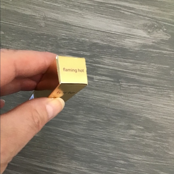 Tarte shimmering lip paint - Picture 5 of 5